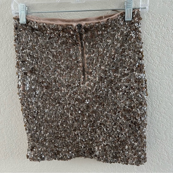 Free People nwt sequin skirt with zipper pull - Picture 3 of 12